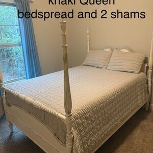 Khaki Queen Bedspread Set with 2 Shams